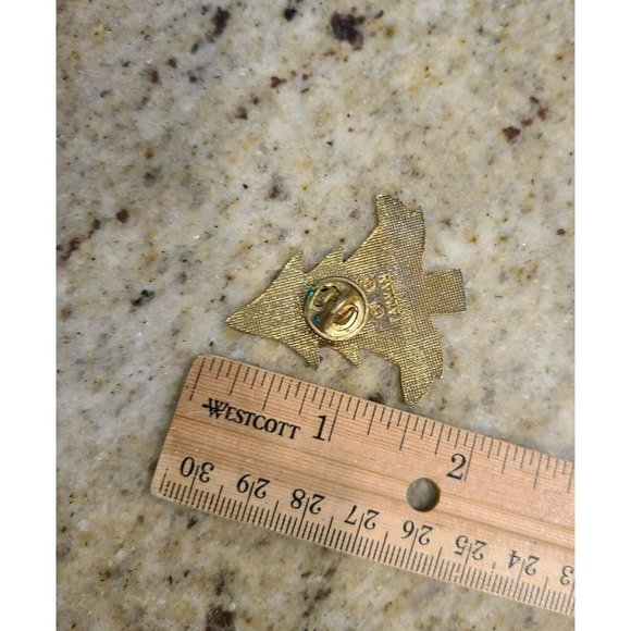 Vintage Idaho Washington BC Totem Pole Pine Tree1980 MD 19 Pin. - Picture 9 of 10